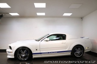 Ford Mustang GT 2005