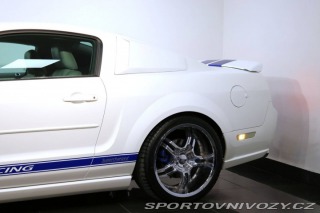 Ford Mustang GT 2005