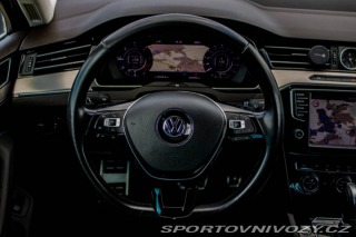 Volkswagen Ostatní modely Passat Variant Variant  2.0 BiTDI 240k B 2016