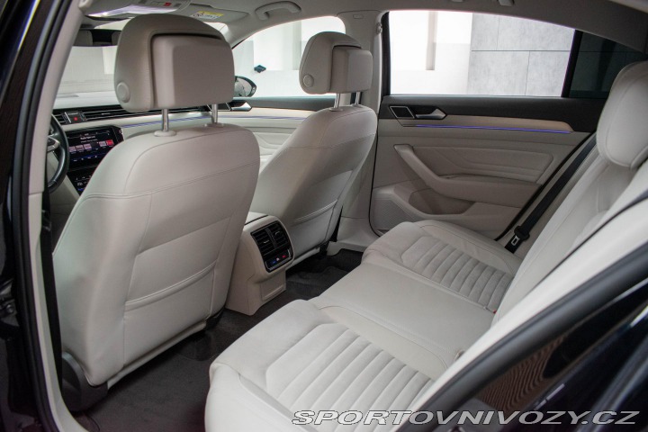 Volkswagen Ostatní modely Passat TSI 206kW 4M*REZERVACE 2021