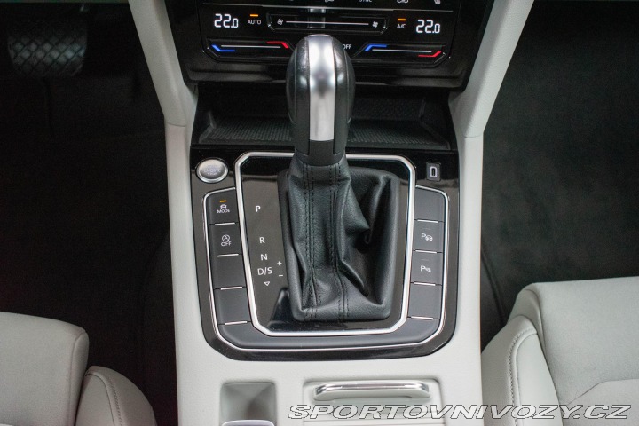 Volkswagen Ostatní modely Passat TSI 206kW 4M*REZERVACE 2021