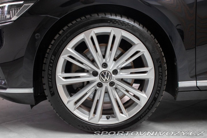 Volkswagen Ostatní modely Passat TSI 206kW 4M*REZERVACE 2021
