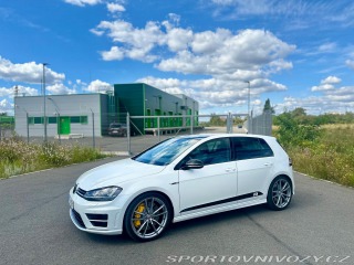 Volkswagen Golf MK 7 R