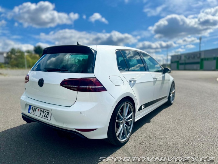 Volkswagen Golf MK 7 R 2015