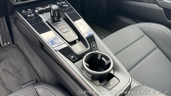 Porsche 911 Carrera 2020