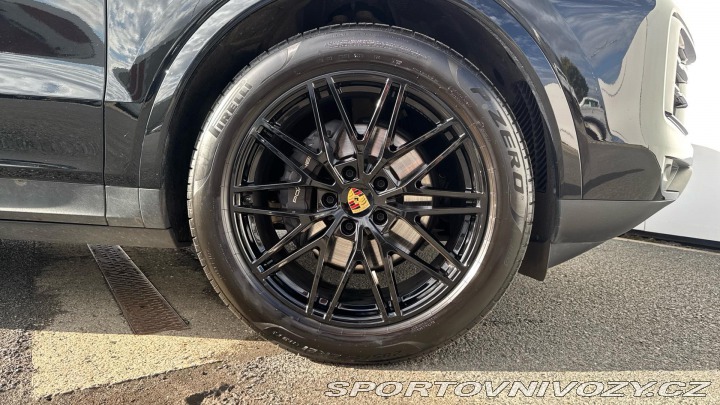 Porsche Cayenne 2023