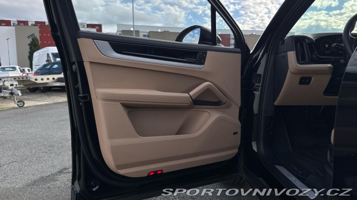 Porsche Cayenne  2023