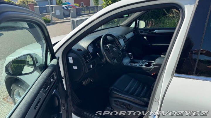 Volkswagen Ostatní modely Touareg 3,0   R-Line, V6 TDI193 k 2014