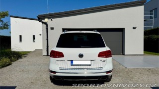 Volkswagen Ostatní modely Touareg 3,0   R-Line, V6 TDI193 k 2014