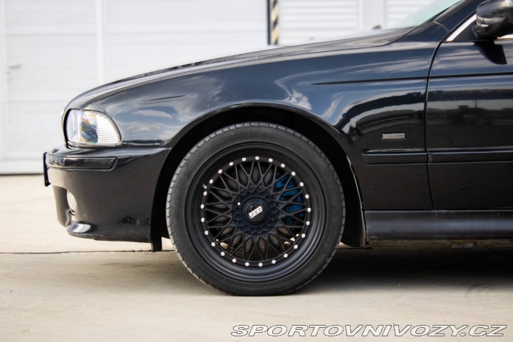 BMW M5 530d M/T, 142kW, M5, 5d. 2001