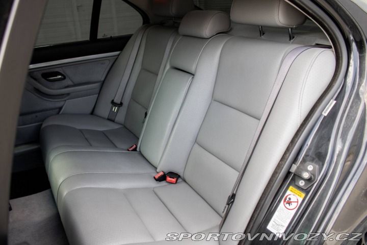 BMW M5 530d M/T, 142kW, M5, 5d. 2001