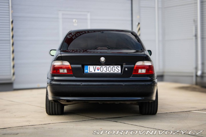 BMW M5 530d M/T, 142kW, M5, 5d. 2001