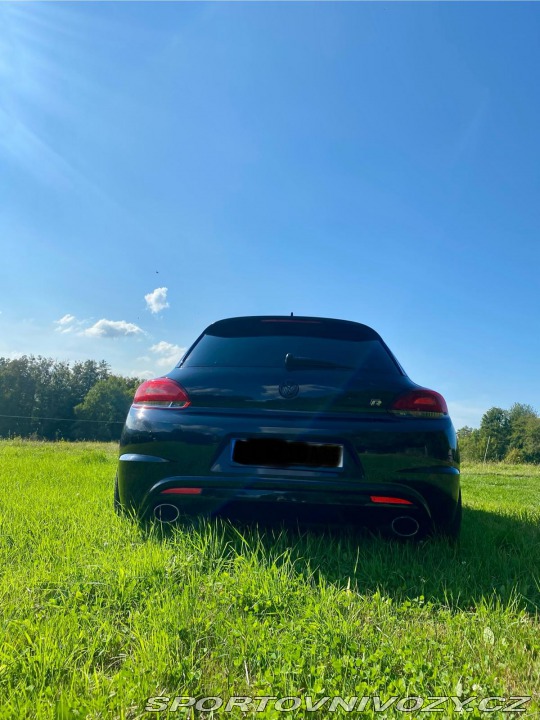 Volkswagen Scirocco R 2011