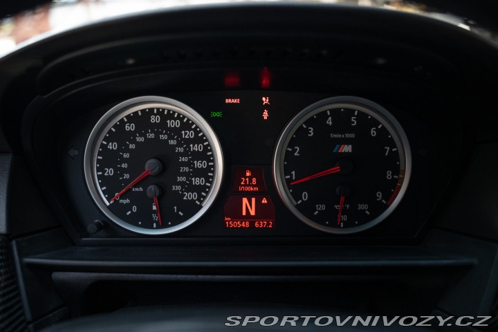 BMW M5 E60 V10 2005