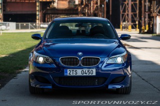 BMW M5 E60 V10 2005