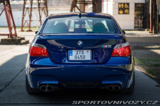 BMW M5 E60 V10 2005