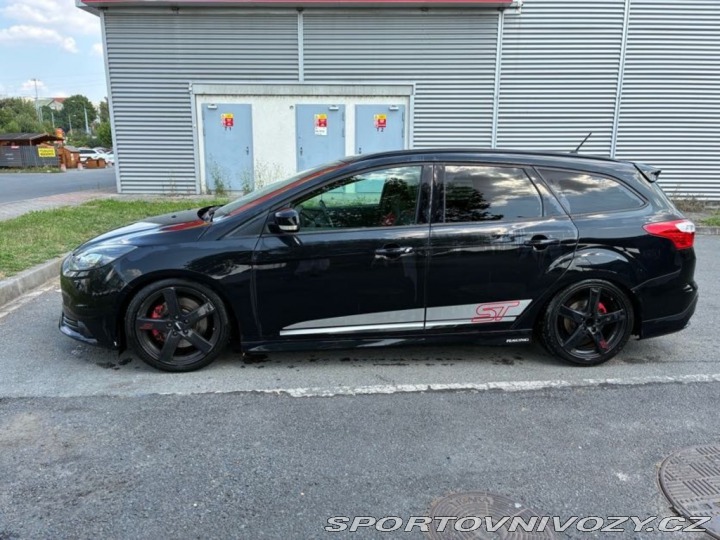 Ford Focus ST Komplet historie, Plzeň 2013