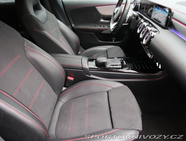 Mercedes-Benz CLA 200 2021