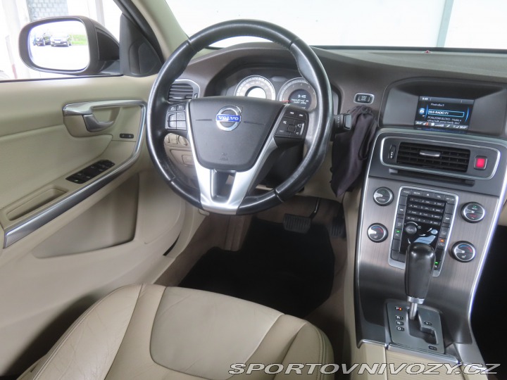 Volvo S60 T5 2011