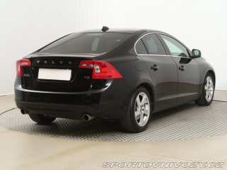 Volvo S60 T5 2011