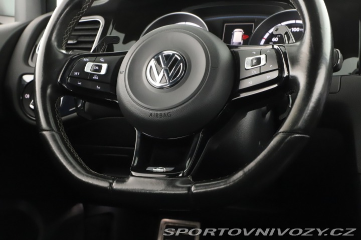 Volkswagen Golf 2.0 TSI R 2016