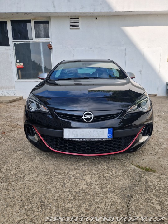 Opel Astra OPC, GTC 2017