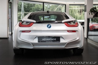 BMW i8  2015