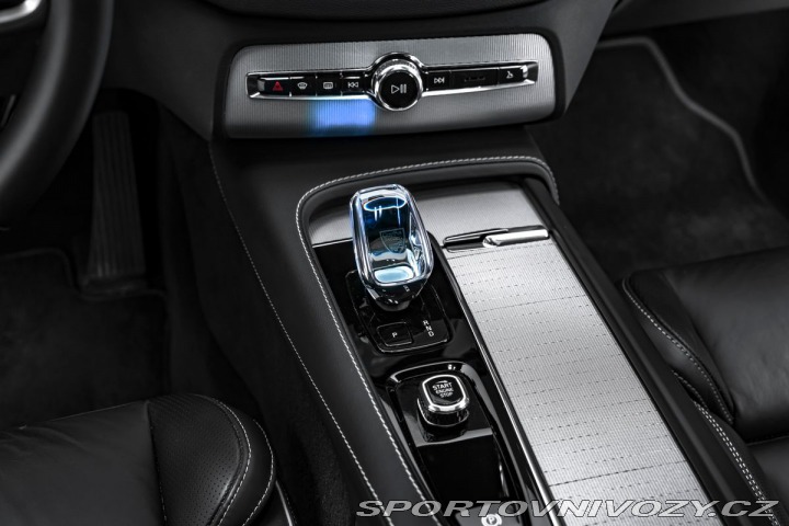 Volvo Ostatní modely XC90 CZ, záruka do 02/2027! 1800