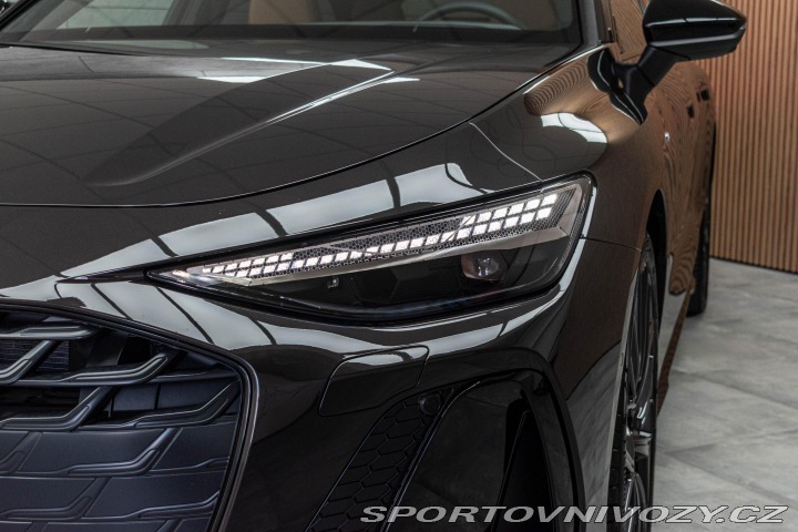 Audi A6 3.0 TFSI 4x4 S-LINE*VZDUC 2025