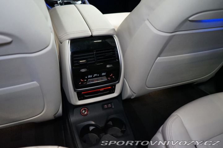 BMW X7 M50i*6-MÍST*NEZ.TOP*ZÁRUK 2022