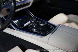 BMW X7 M50i*6-MÍST*NEZ.TOP*ZÁRUK 2022