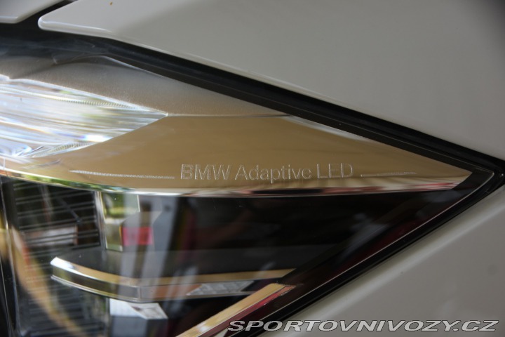 BMW 3 340xi manuál 2017