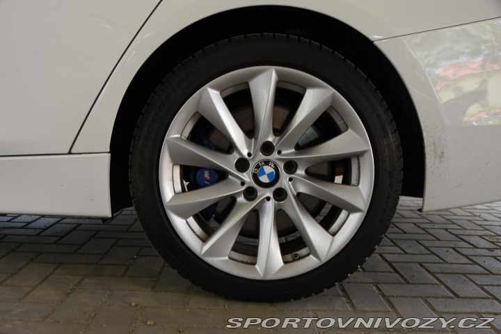 BMW 3 340xi manuál 2017