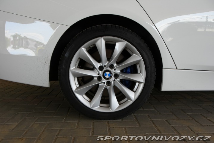 BMW 3 340xi manuál 2017