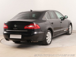 Škoda Superb Elegance 3.6 FSI V6 2011