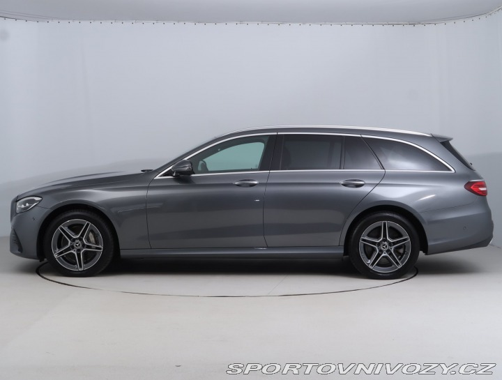 Mercedes-Benz E AMG Paket E 300 de 4MATIC 2022