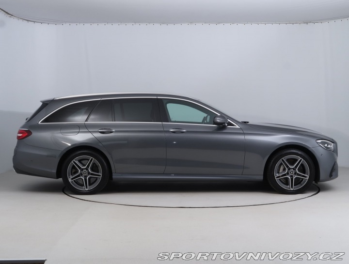 Mercedes-Benz E AMG Paket E 300 de 4MATIC 2022