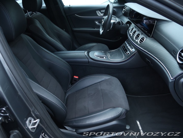 Mercedes-Benz E AMG Paket E 300 de 4MATIC 2022