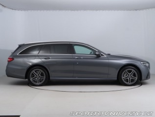 Mercedes-Benz E AMG Paket E 300 de 4MATIC 2022
