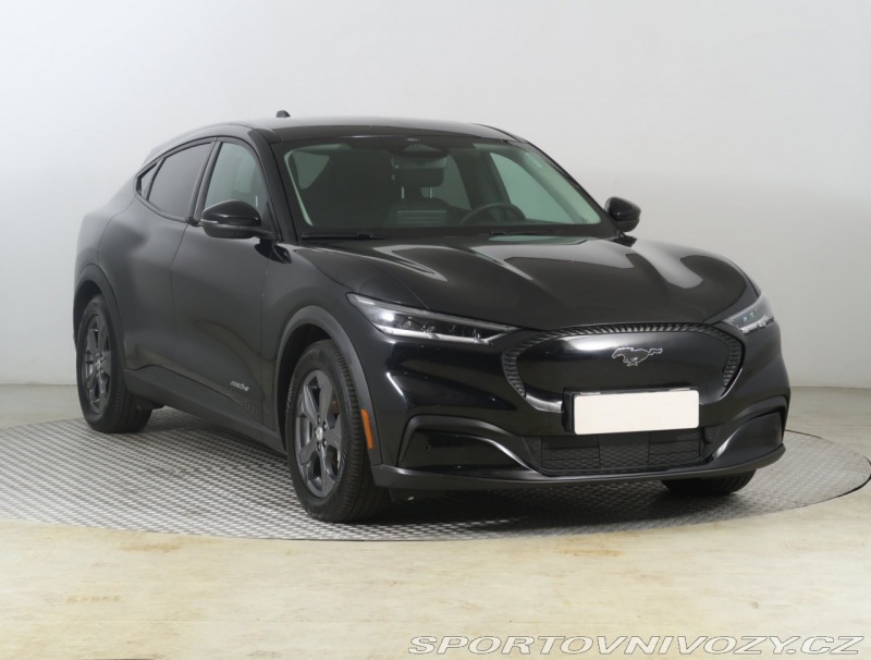 Ford Mustang Mach-E  Standard Range RW