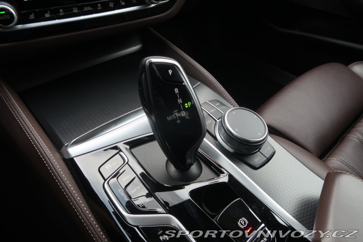 BMW 5 M Sport 540i xDrive 2021