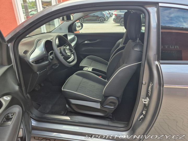 Fiat 500 500e 3+1 42 kWh SOH 100% 2023