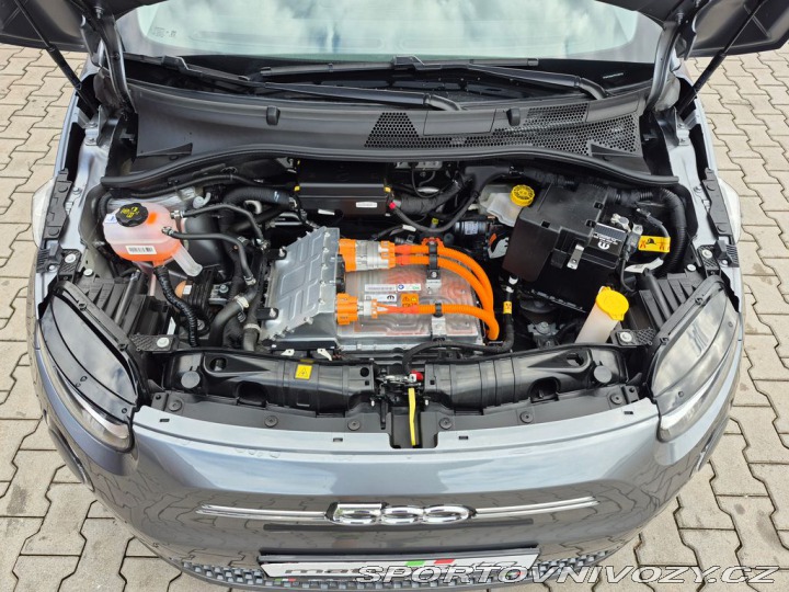 Fiat 500 500e 3+1 42 kWh SOH 100% 2023