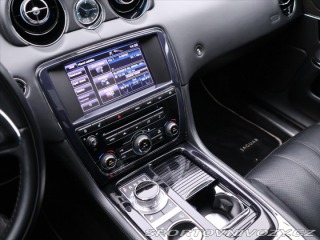 Jaguar XJ 3,0 d 202kW Portfolio Lon 2013