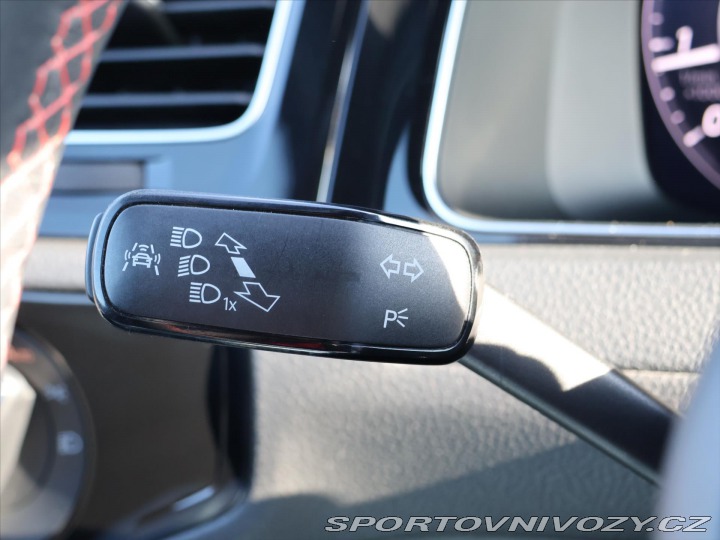 Volkswagen Golf 2,0 GTI 180kW DSG Perform 2017