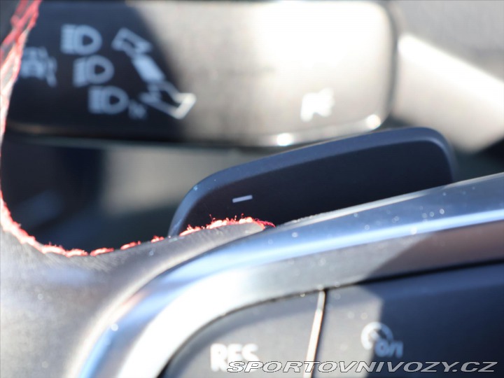 Volkswagen Golf 2,0 GTI 180kW DSG Perform 2017