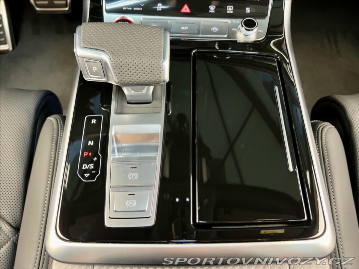 Audi SQ7 4,0 TFSI QUATTRO, 7.MÍST, 2025