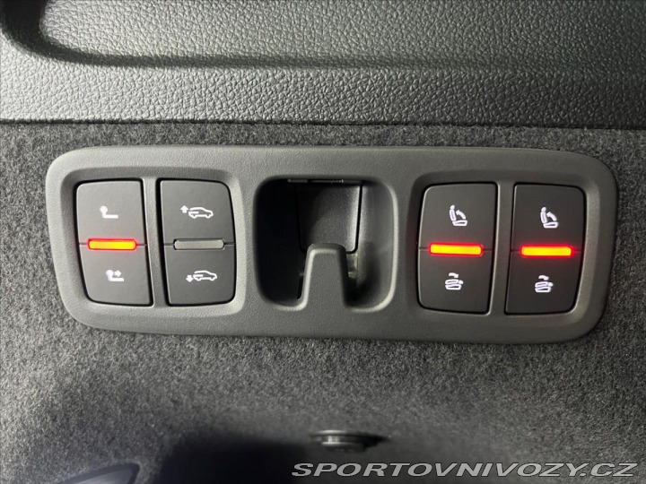 Audi SQ7 4,0 TFSI QUATTRO, 7.MÍST, 2025