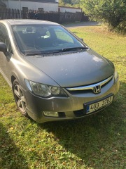 Honda Civic 1,8   103kw 2007