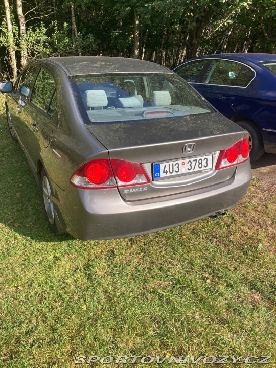 Honda Civic 1,8   103kw 2007 2007